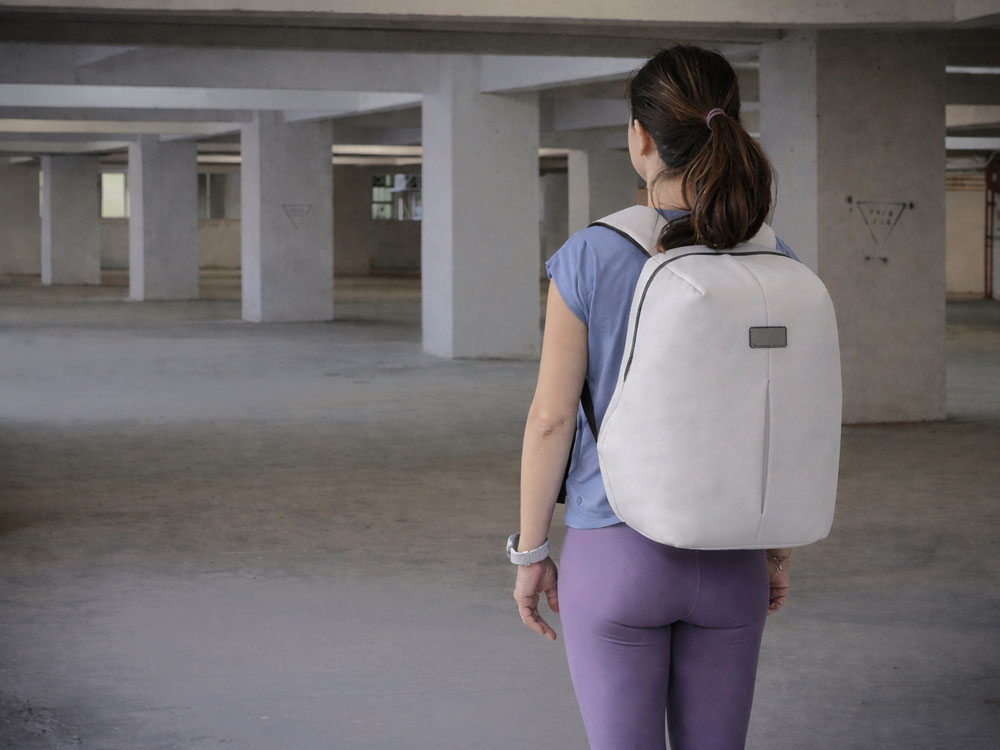 Водостойкий рюкзак с защитой от краж «Phantom Mini» для ноутбука 16"