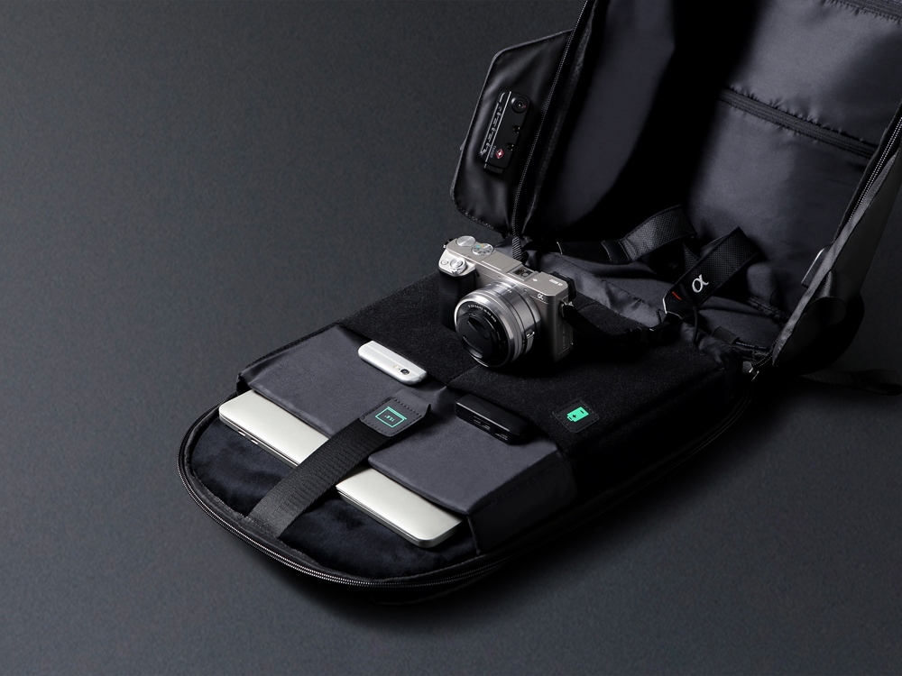 Водостойкий антикражный рюкзак Hipack для ноутбука 15.6"