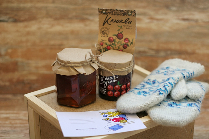 Посылка с гостинцами от бабушки